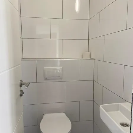 In Zentrum Mit 2 Schlafzimmer *