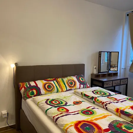 アパート In Zentrum Mit 2 Schlafzimmer クレーフェルト