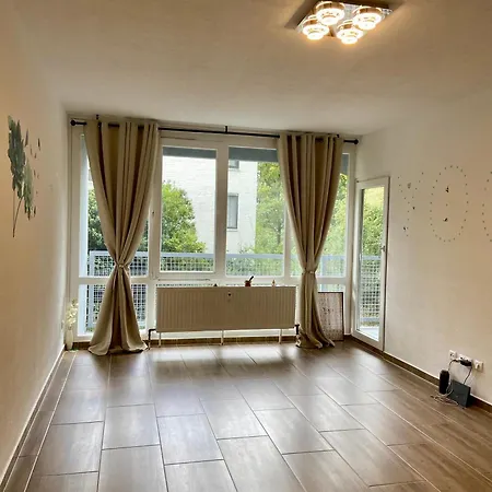 Appartement In Zentrum Mit 2 Schlafzimmer Krefeld