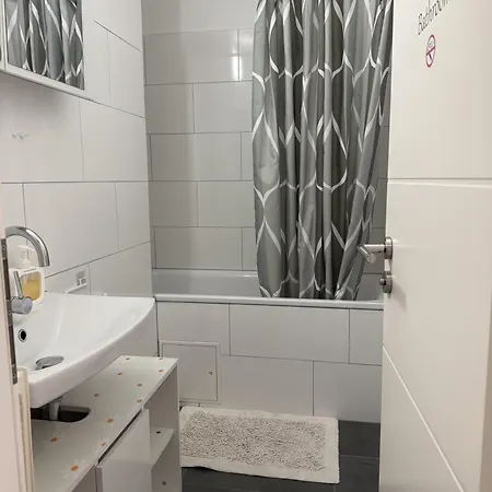 アパート In Zentrum Mit 2 Schlafzimmer *