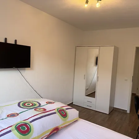 In Zentrum Mit 2 Schlafzimmer *