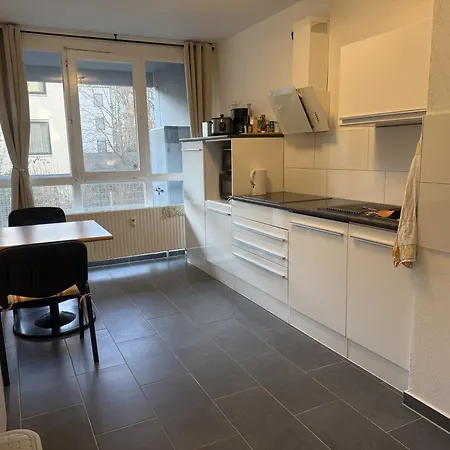 In Zentrum Mit 2 Schlafzimmer クレーフェルト