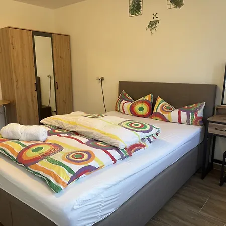 In Zentrum Mit 2 Schlafzimmer アパート *