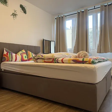 In Zentrum Mit 2 Schlafzimmer