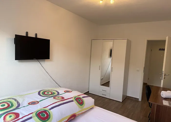 In Zentrum Mit 2 Schlafzimmer *