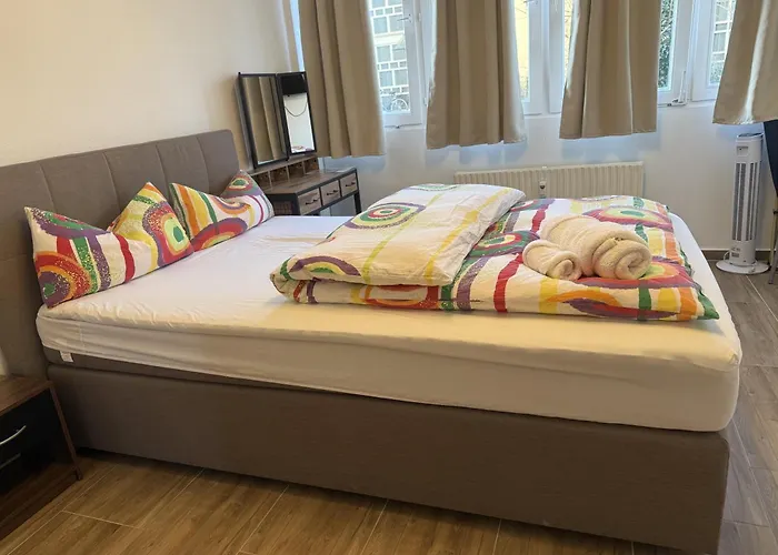 In Zentrum Mit 2 Schlafzimmer Apartamento Krefeld